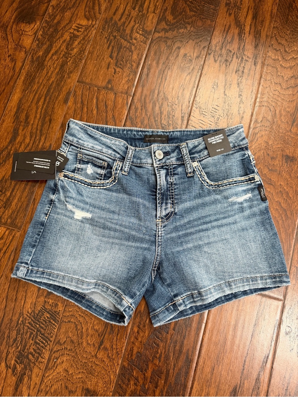Silver Jeans Women’s Elyse Mid-Rise Comfort Fit Denim Shorts Size W26 L4